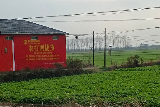 灵山如何防止墙体广告褪色呢?