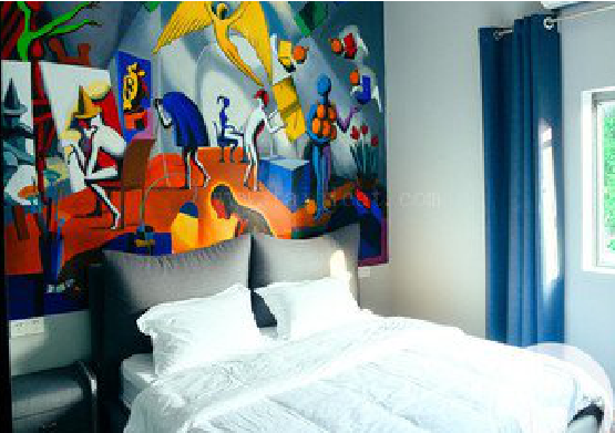 灵山对于酒店的墙体彩绘而言更注重哪些方面？